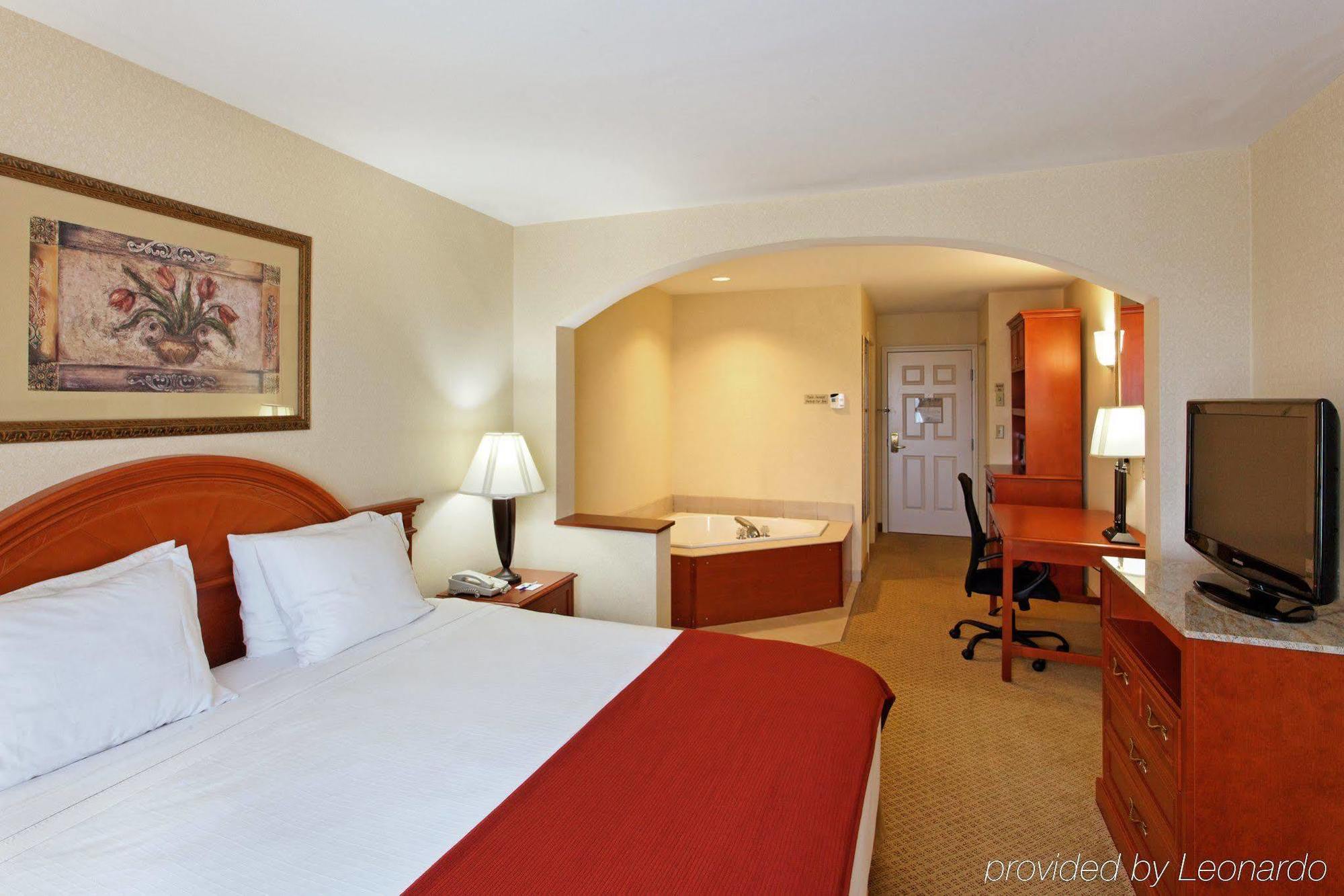 Holiday Inn Express Mystic, An Ihg Hotel Zimmer foto